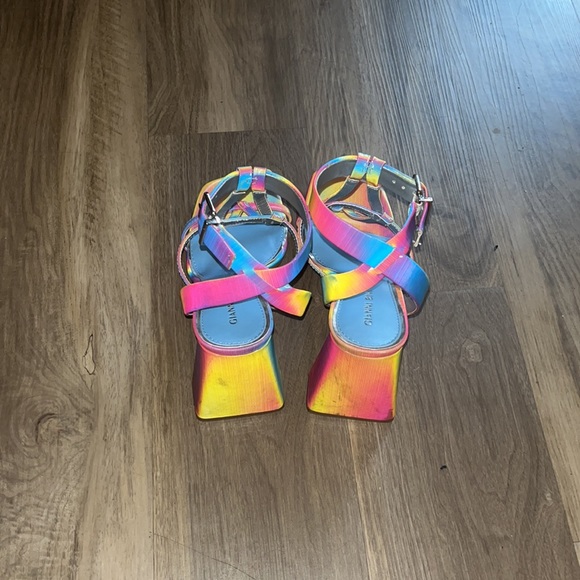 Gianni BINI size 9 only worn once - Picture 4 of 7